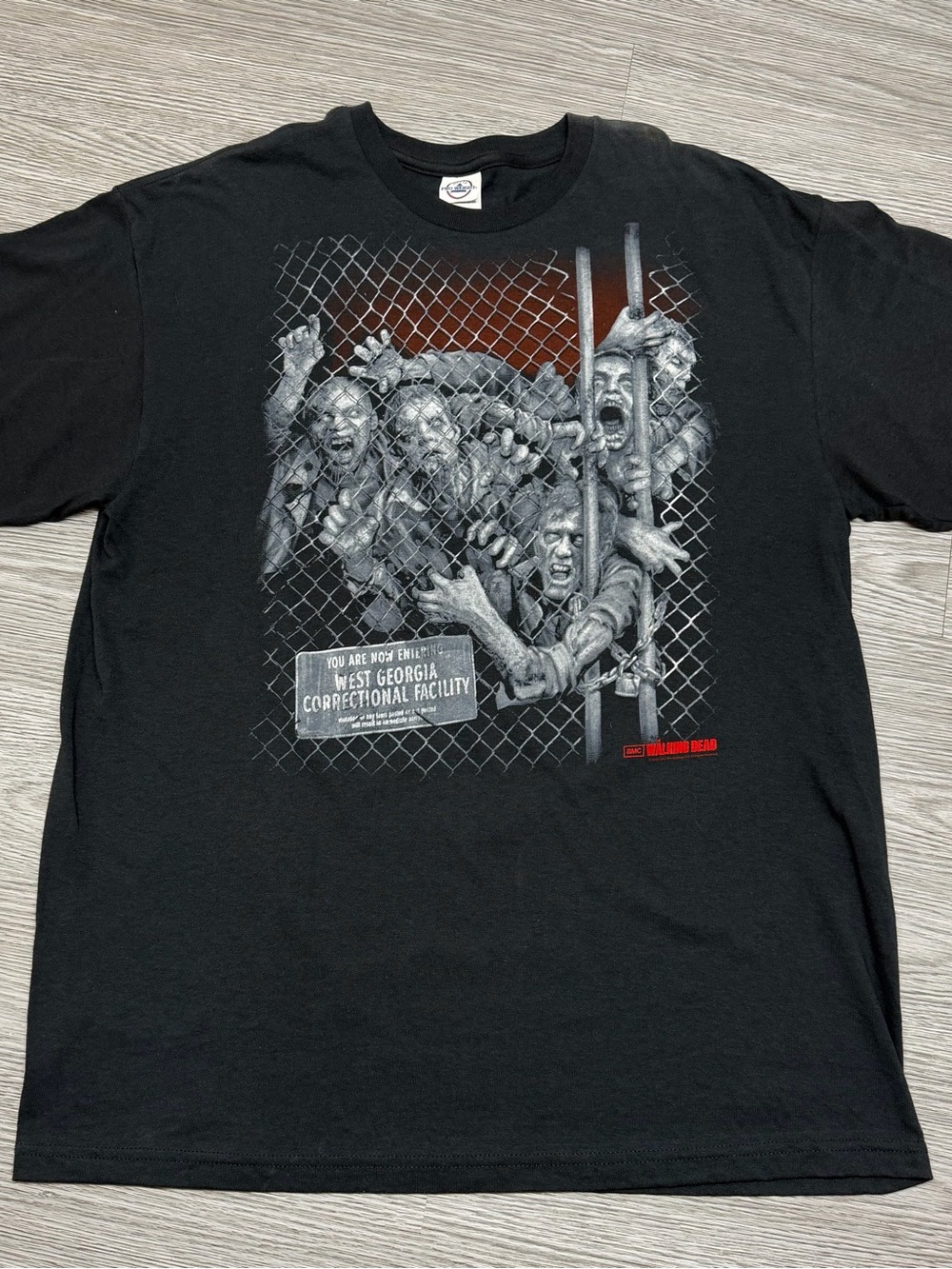 The Walking Dead AMC Zombie Graphic Shirt Sz XL Mens West Georgia Correctional